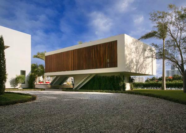 Arquitetura e Decoração de casa em Miami fundos da casa 02