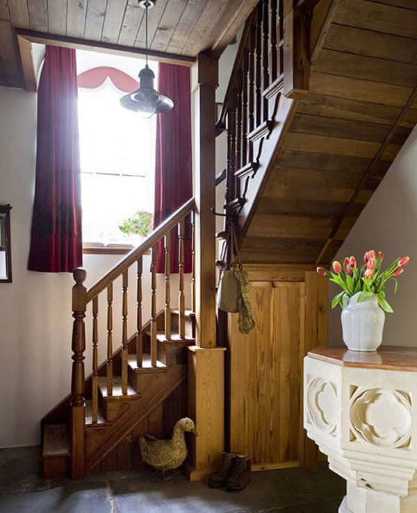 Arquitetura e decoração de casa em igreja - Escadaria